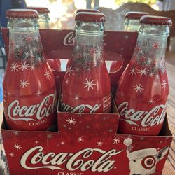 Vintage Coca Cola Bottle Set