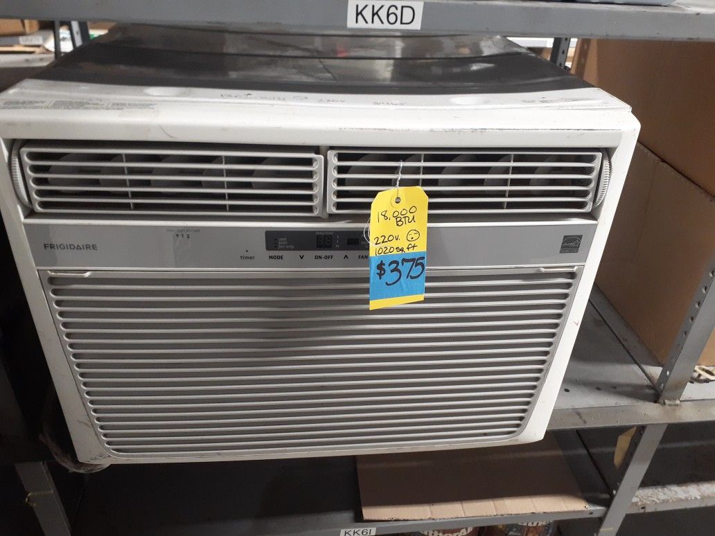 Window AC Unit  18,000 BTU 