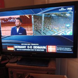 50 Inch Tv In Good Condion