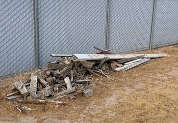 Free Fire Wood come loaded it up I will help you