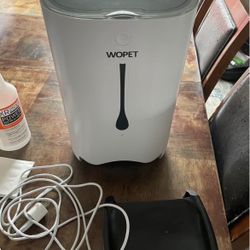 Auto Cat Feeder