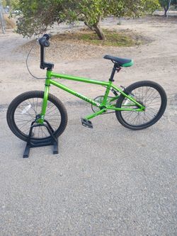 FREE AGENT 20 In Kids Bike