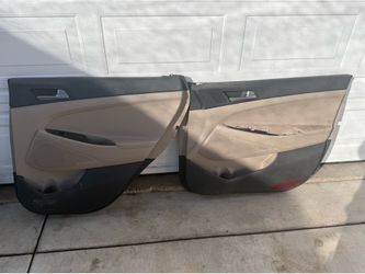 Hyundai Tucson door panel