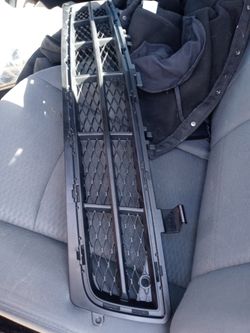 2013 Lacrosse Grille