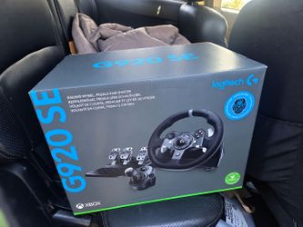 Logitech G920 Racing Wheel & Pedals – Xbox / PC