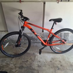 Gt aggressor pro mountain bike