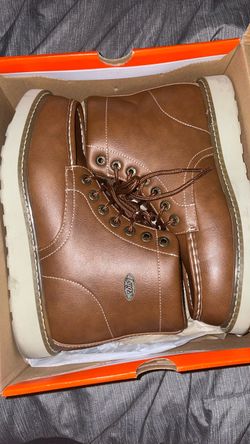 Lugz size 9