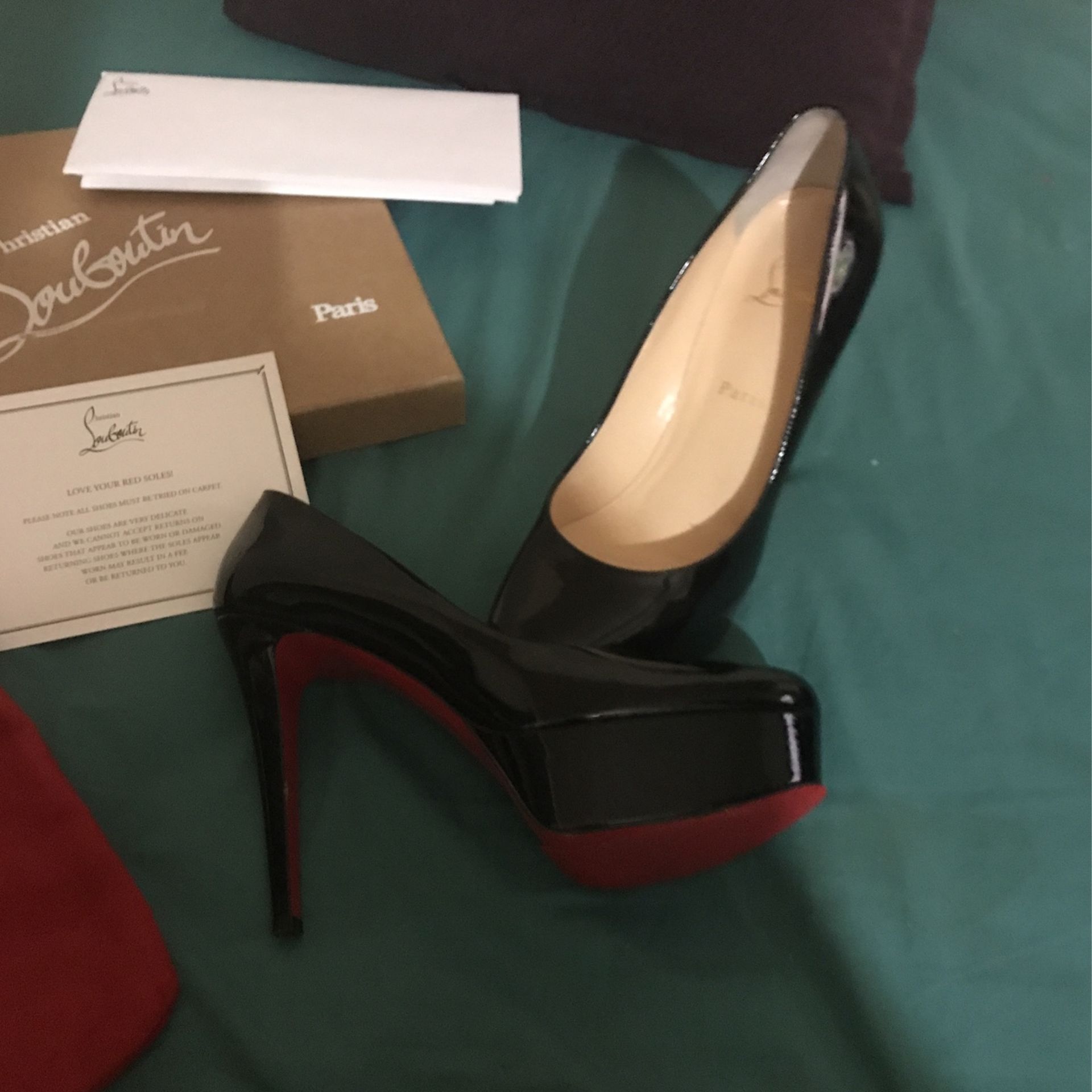 Women’s Heels. Size 39