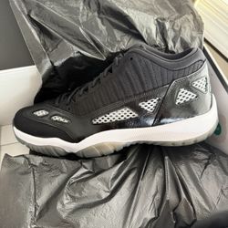 Size 11 Jorden 11 PE Referee 
