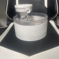 Automated Drinking Fountain For Cats And Dogs