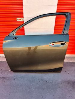 2019-2020-2021-2022-2023-2024-2025 LEXUS UX LEFT DRIVE FRONT DOOR OEM