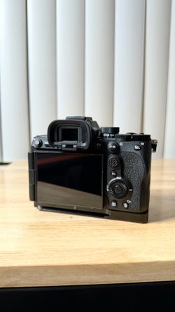 Sony A7v