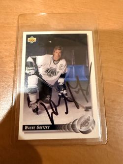Wayne Gretzky signed card