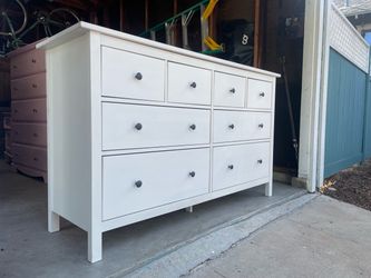 8 Drawer Dresser