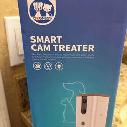Smart Cam Treat Feeder