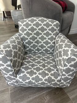 Toddler rocking chair
