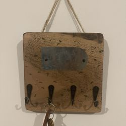 Wood Key Rack With Metal Name Tag