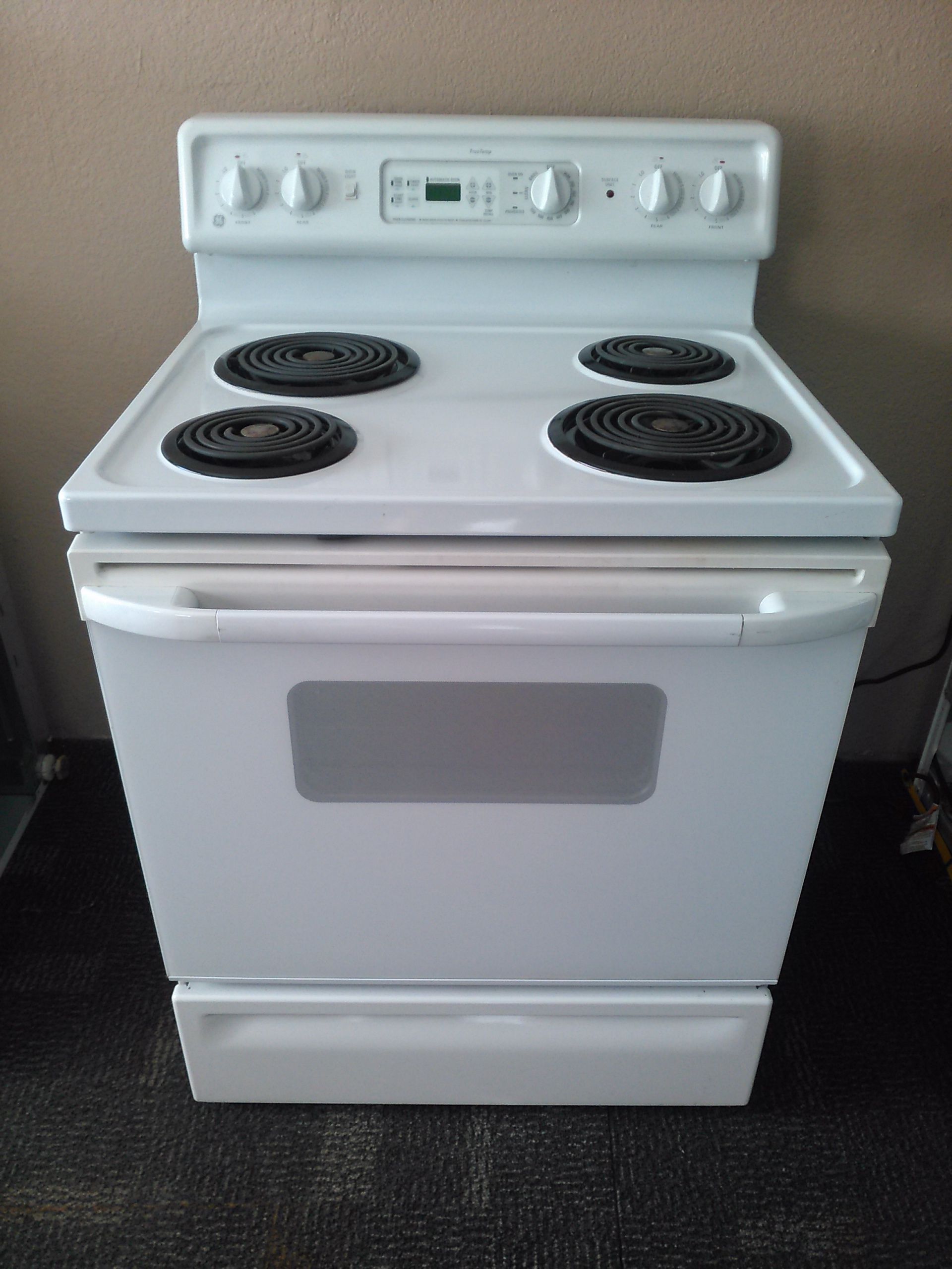 *2011 GE True Temp Electric Stove*