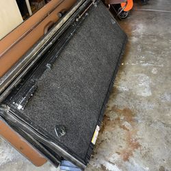 Toyota tundra Tunner cover