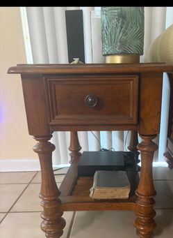 End table