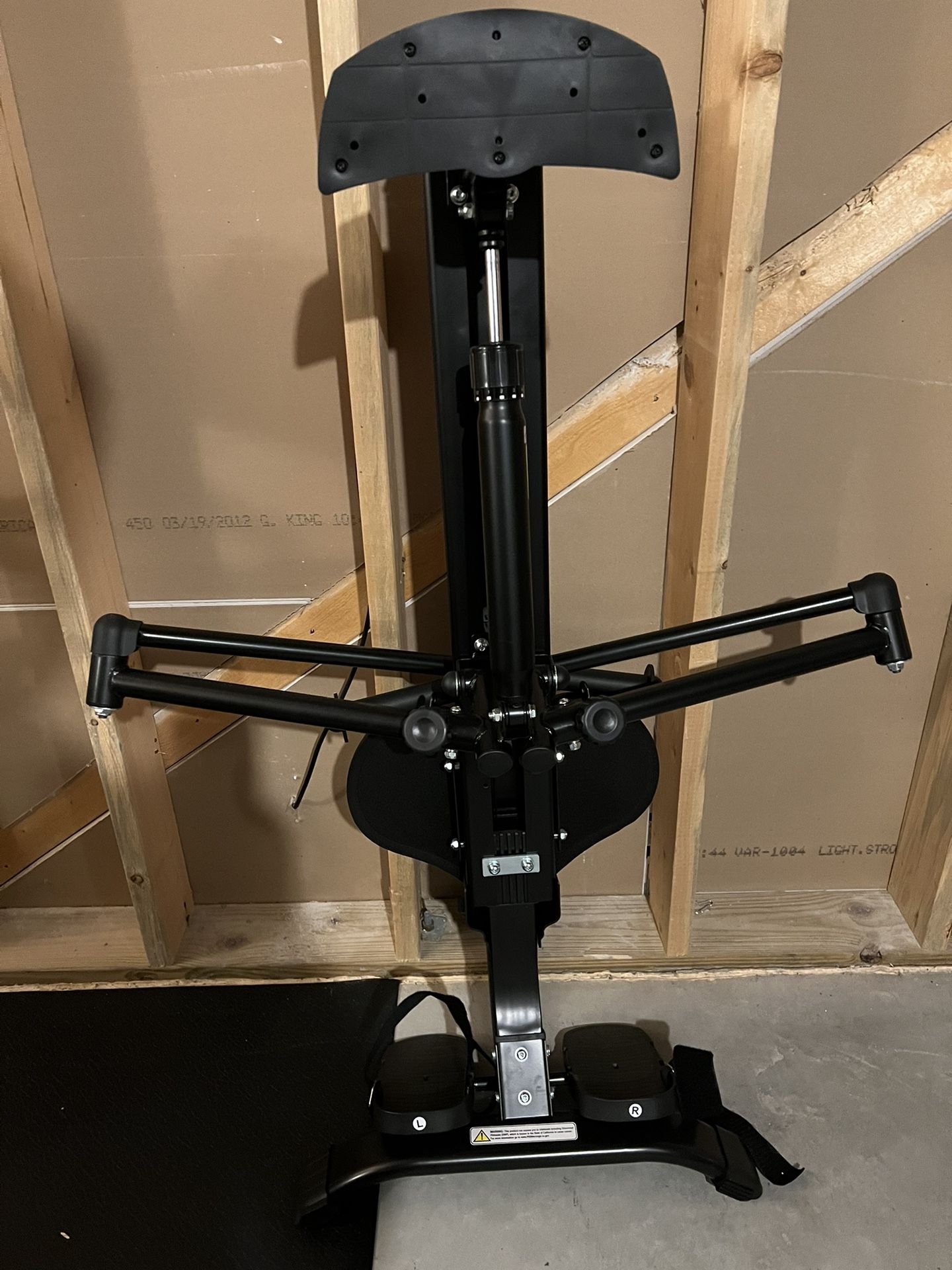 Lanos Assembled Rowing Machine