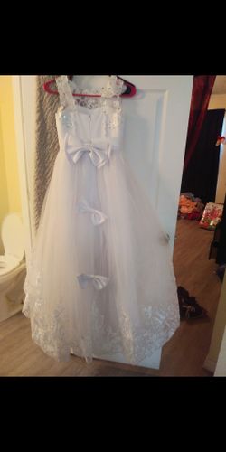 Vestido d primera comunion talla 7 si minuevo