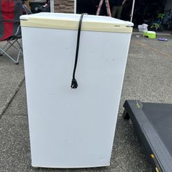 Mini Fridge