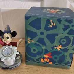LOCAL PICK UP ONLY - COCONUT CREEK FLORIDA 33073 - DISNEY FANTASIA SORCERER'S MICKEY DESK CLOCK 