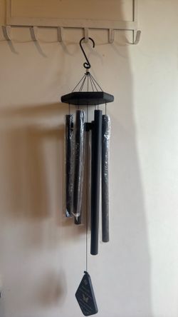 Wind-chime sympathy gift soothing relaxing melody metal/wood wind chimes for your loved one or pet. See pictures  New no box