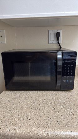 Amazon Basics Microwave