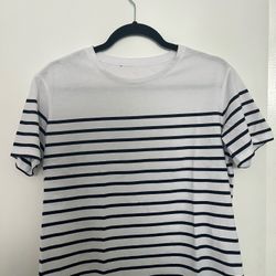 Women’s striped crewneck t-shirt