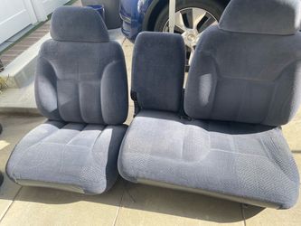 NBS Chevy GM Silverado Sierra Bucket Seats and Center Console