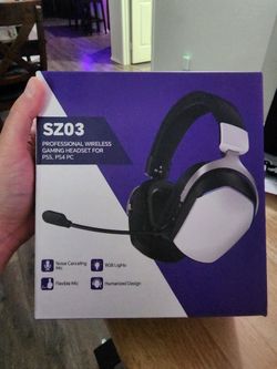 Gaming headset with rgb