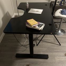 Gamer Table