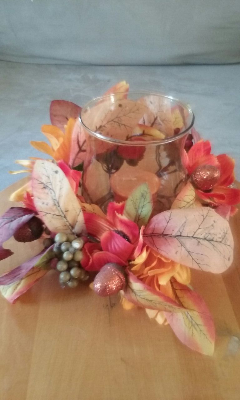 Autumn candle holder with silk flower ring