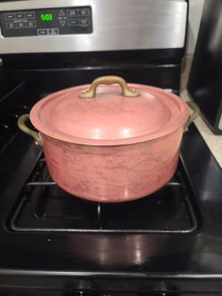 Heavy Copper pot. Made in france.