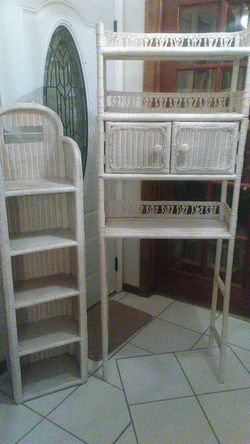White Shelfs