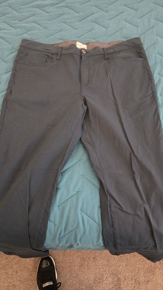 Closet Cleanout: Men's Jeans, Dress Shirts & More