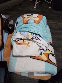 FULL size blanket and sheet set Disney's BLUEY