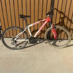 Bicycle - Trek B Series Mens 