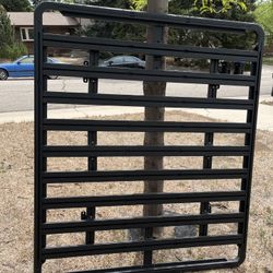 Yakima LockNLoad Platform J - 76 x 65 in