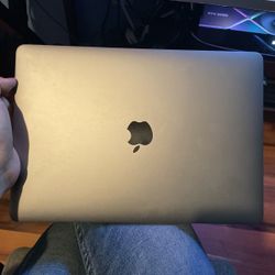 MacBook Pro 128gb MUHN2LL/A