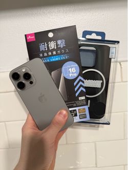 GREY iPhone 16 Pro AT&T/CRICKET/BOOST ONLY 256GB Clean Condition FREE CASE & SCREEN PROTECTOR