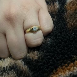 Anillo De Oro 14killater Peso 2.1gramos