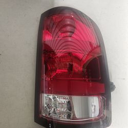 2007 to 2013 GMC Sierra passenger side tail light