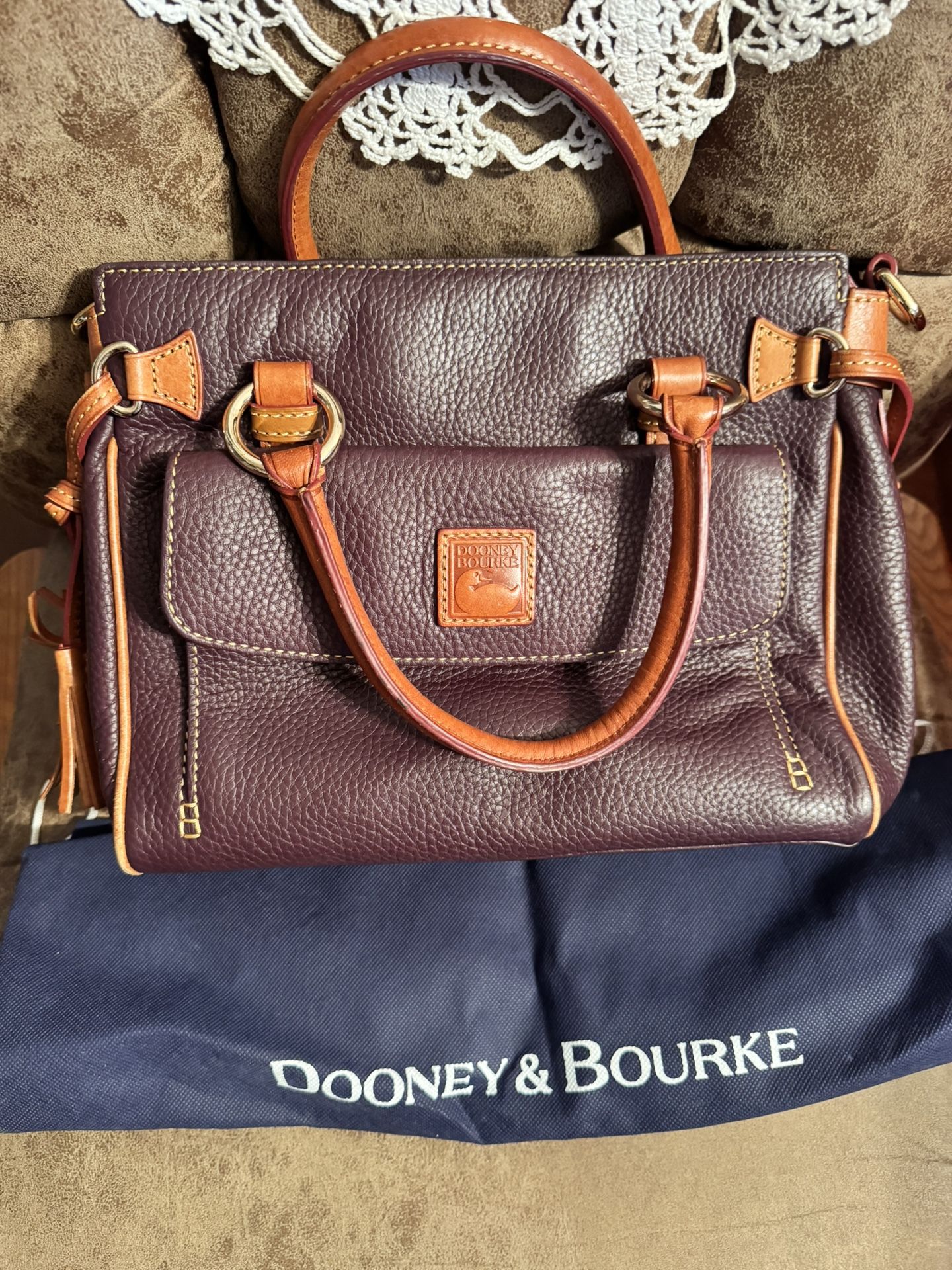Vintage Dooney & Bourke Pebble Grain Medium Pocket Satchel