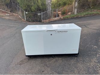Freezer large 15.7 cubic General Electric deep chest garage ready (free local delivery)