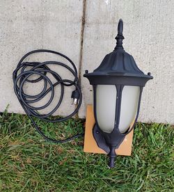 Outdoor Plug-in Porch light