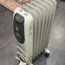 Pelonis Electric Oil-Filled Radiant Portable Heater