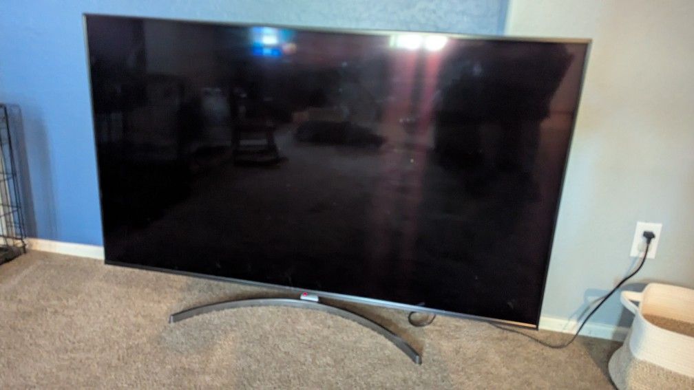 LG 65" 4K Smart TV
